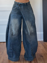 Load image into Gallery viewer, Grungy Cross Button Barrel Jean -