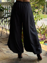 Load image into Gallery viewer, Poplin Parachute Pant - Black