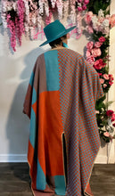 Load image into Gallery viewer, Maxi Color Block Sweater Poncho