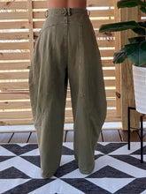 Load image into Gallery viewer, The Urban Barrel Jean