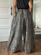 Load image into Gallery viewer, Flowy Leopard Denim Palazzo Pant