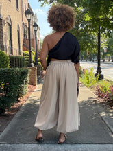 Load image into Gallery viewer, Side Ruch One Arm Top - Black