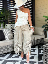 Load image into Gallery viewer, Contrast Cargo Drawstring Pant