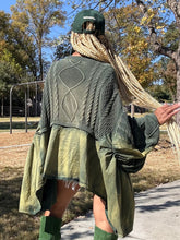 Load image into Gallery viewer, Flowy Faded Sweater Boxy Top