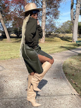 Load image into Gallery viewer, Faux Leather Side Zipper Trouser Shorts