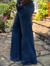 Load image into Gallery viewer, Dark Denim Flare Leg Jean
