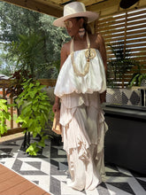 Load image into Gallery viewer, Flowy Bubble Hem Top