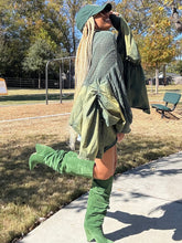 Load image into Gallery viewer, Flowy Faded Sweater Boxy Top