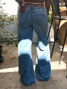 Distressed Light Flare Hem Jeans-READ SIZING