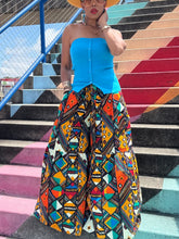 Load image into Gallery viewer, Strapless Button Detail Knit Top