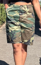 Load image into Gallery viewer, Camo Tactical Fatigues Shorts