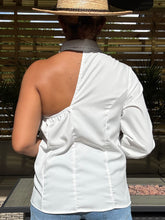 Load image into Gallery viewer, Open Arm Rose Button Up - White