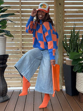 Load image into Gallery viewer, Checkered Boxy Sweater
