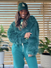 Load image into Gallery viewer, Cropped Furry Coat