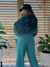 Load image into Gallery viewer, Cropped Furry Coat