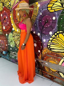 Color Block Keyhole Pleat Maxi