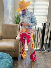 Load image into Gallery viewer, Retro Daisy Print Sweater Pant (3XL ONLY)